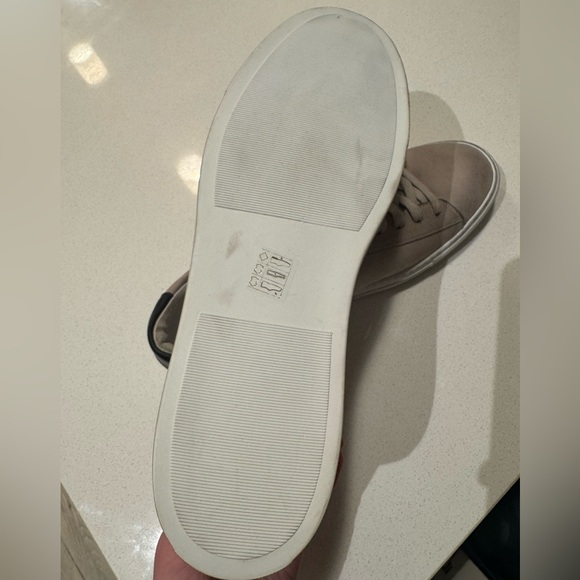 NEW Oliver Cabell Sneakers - Picture 3 of 7